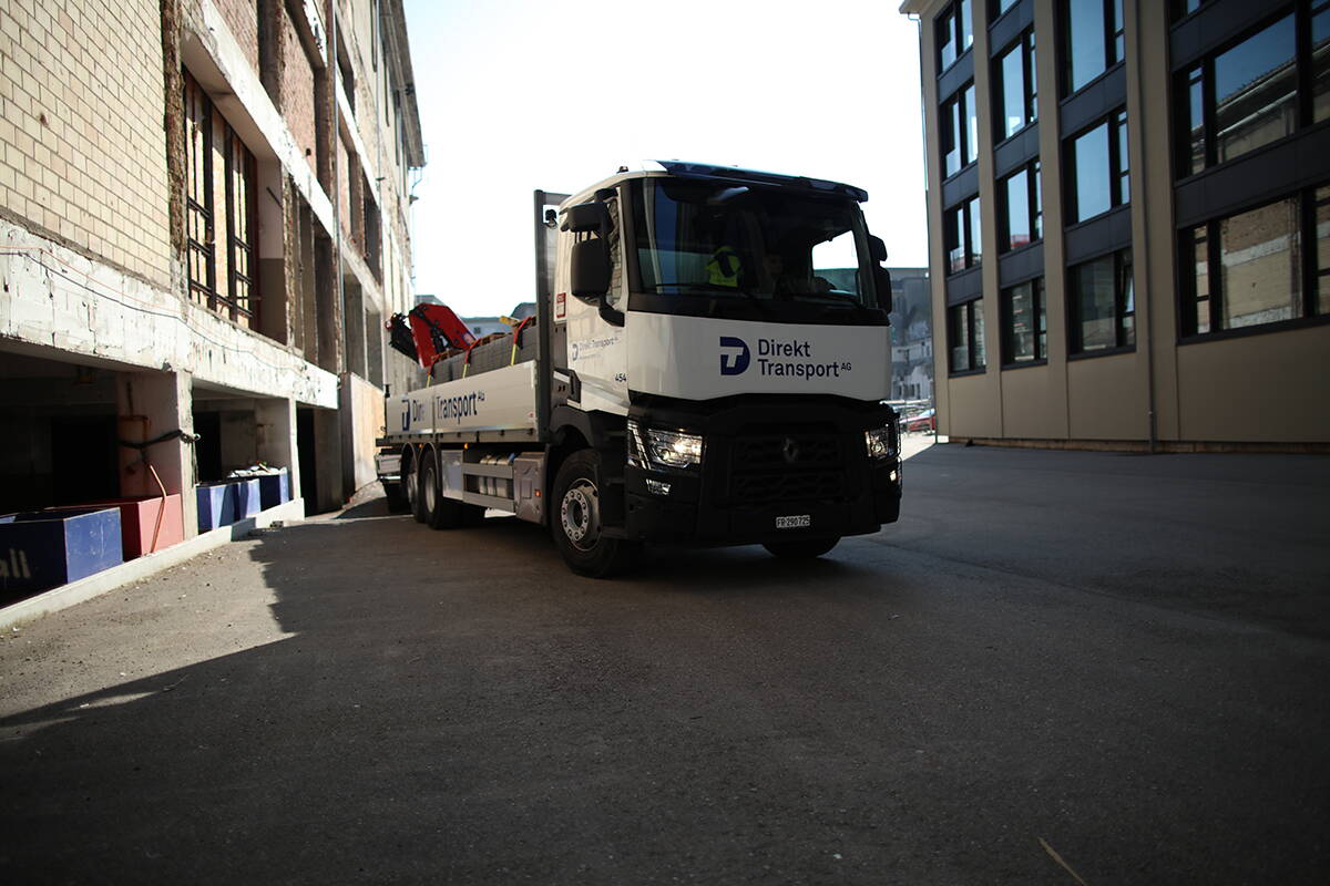 lkw-baustofftransport-auslieferung.jpg