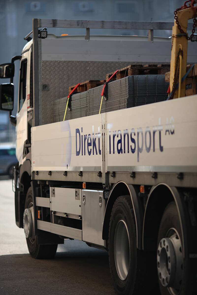 lkw-direkt-transport-baustoff.jpg