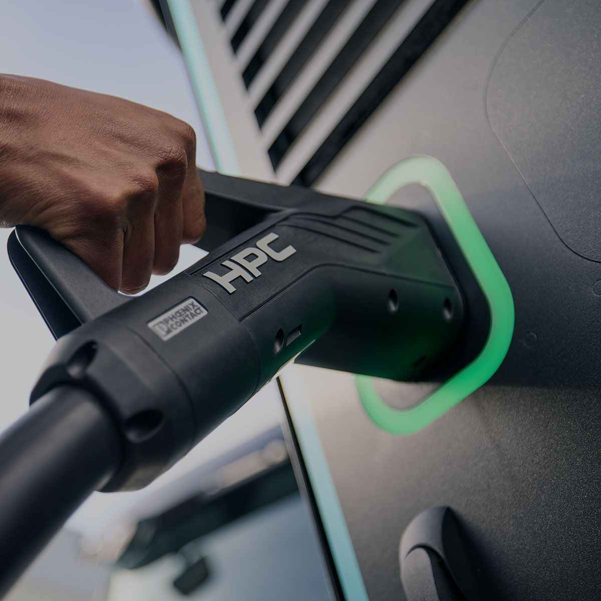 dienstleistungen-lkw-ladestation